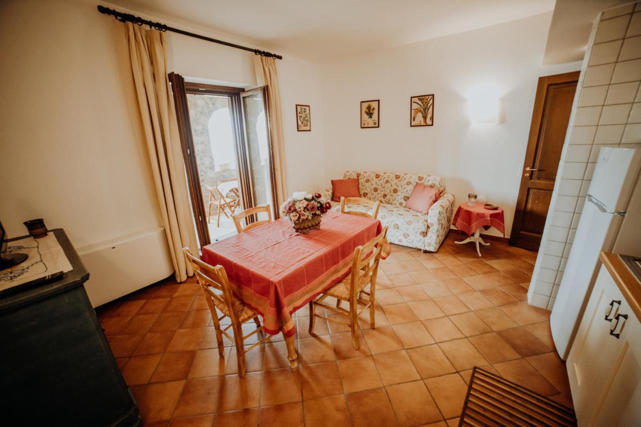 卡普里奥里Residenza Golfo Degli Ulivi公寓式酒店 外观 照片