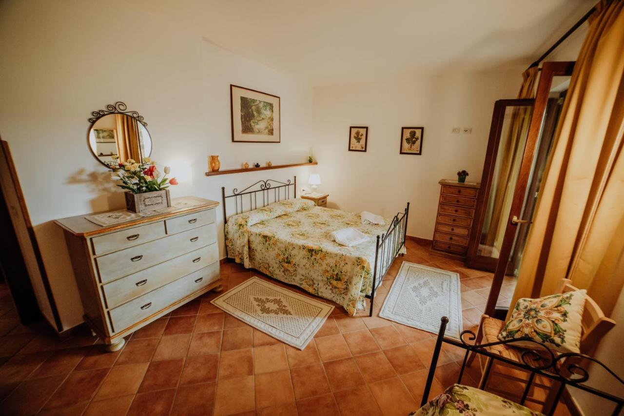 卡普里奥里Residenza Golfo Degli Ulivi公寓式酒店 外观 照片